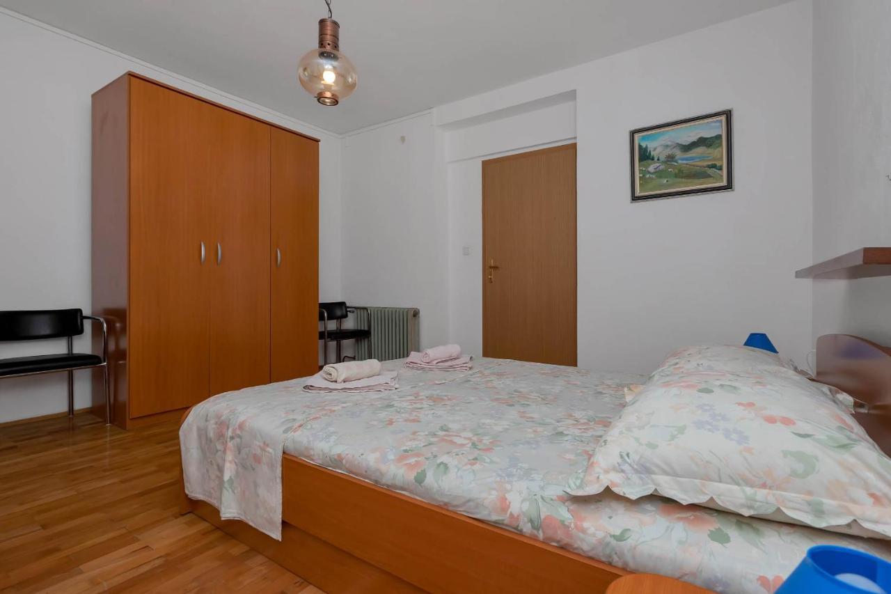 Apartments Vele Макарска Экстерьер фото